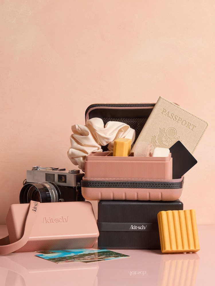 Kitsch 4 Compartment Travel Case - Image 5 of 5