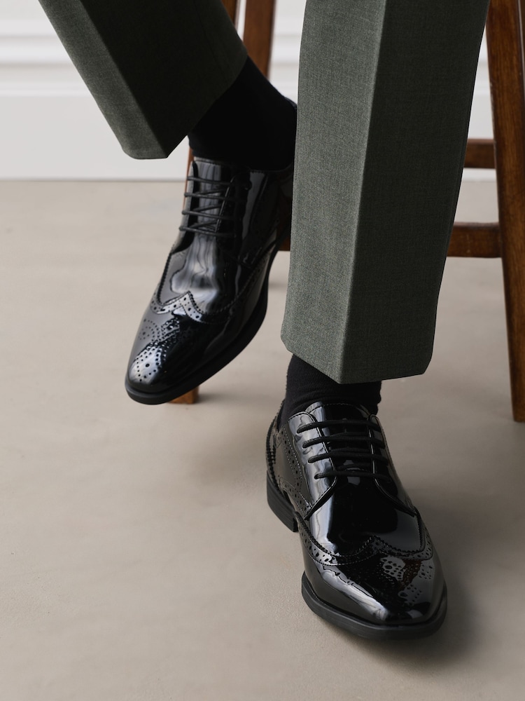 Schwarz - Lack-Budapester-Schuhe - Bild 2 von 7 Schwarz - Lack-Budapester-Schuhe - Bild 2 von 7