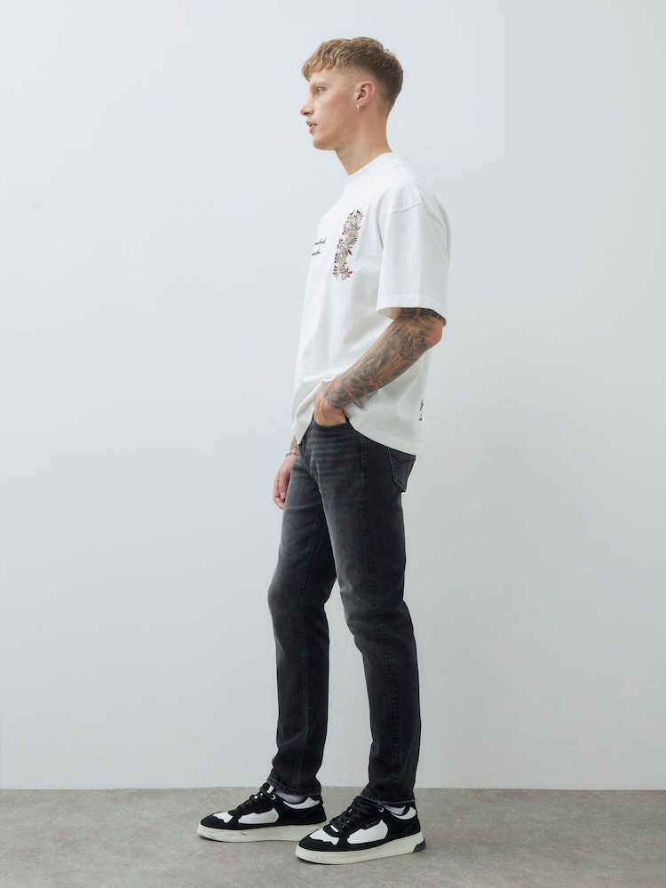 River Island Black Slim Fit Washed Stretch Jeans - Image 2 of 4