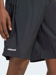 adidas Black/Red Shorts - Image 5 of 6