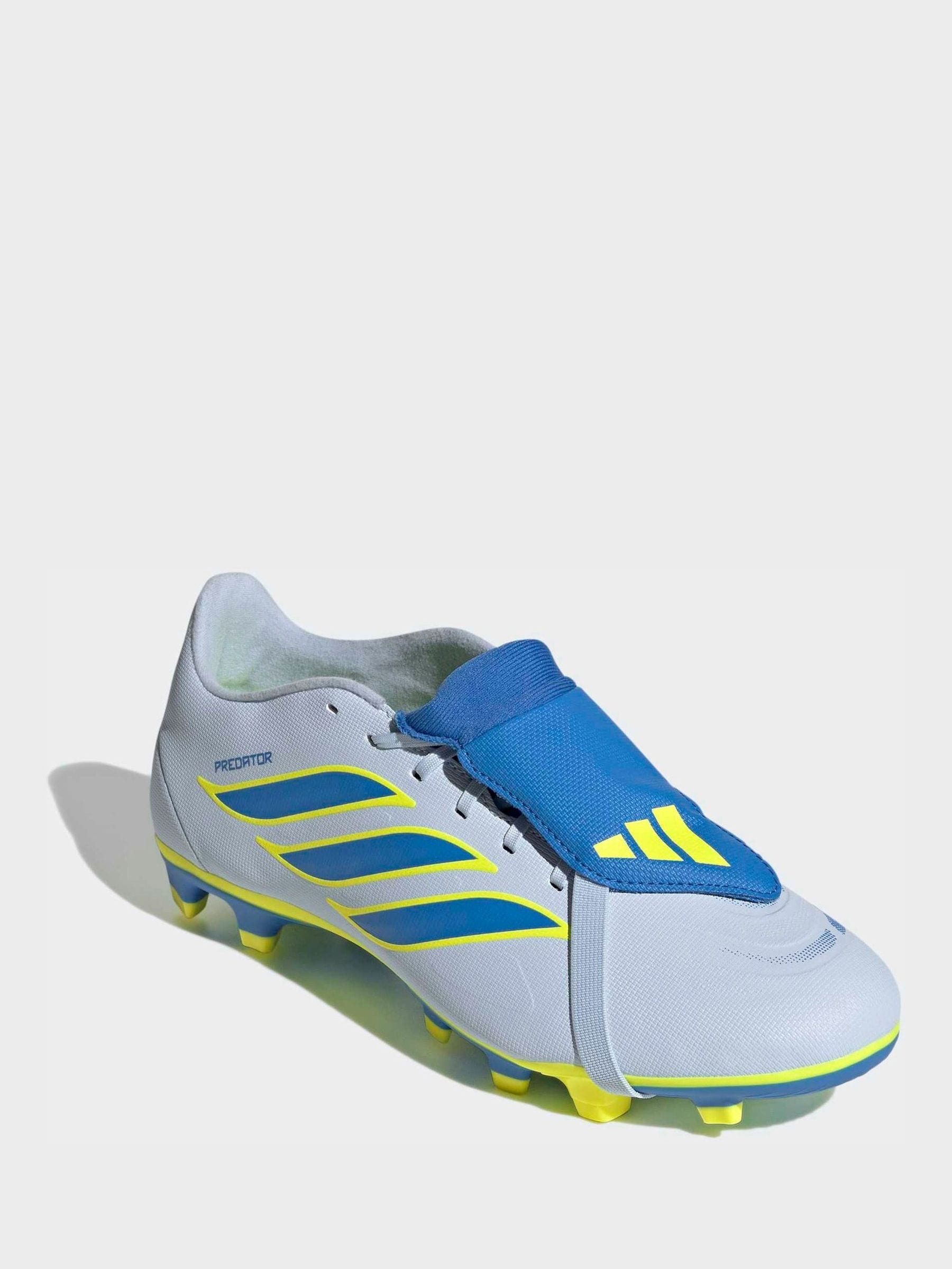Next：日本 ライトブルー - adidas Predator Club 折り返しタン