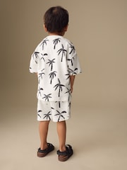 White/Black Palm Trees Short Sleeve All-Over Print T-Shirt and Shorts Set (3mths-7yrs) - Image 2 of 8