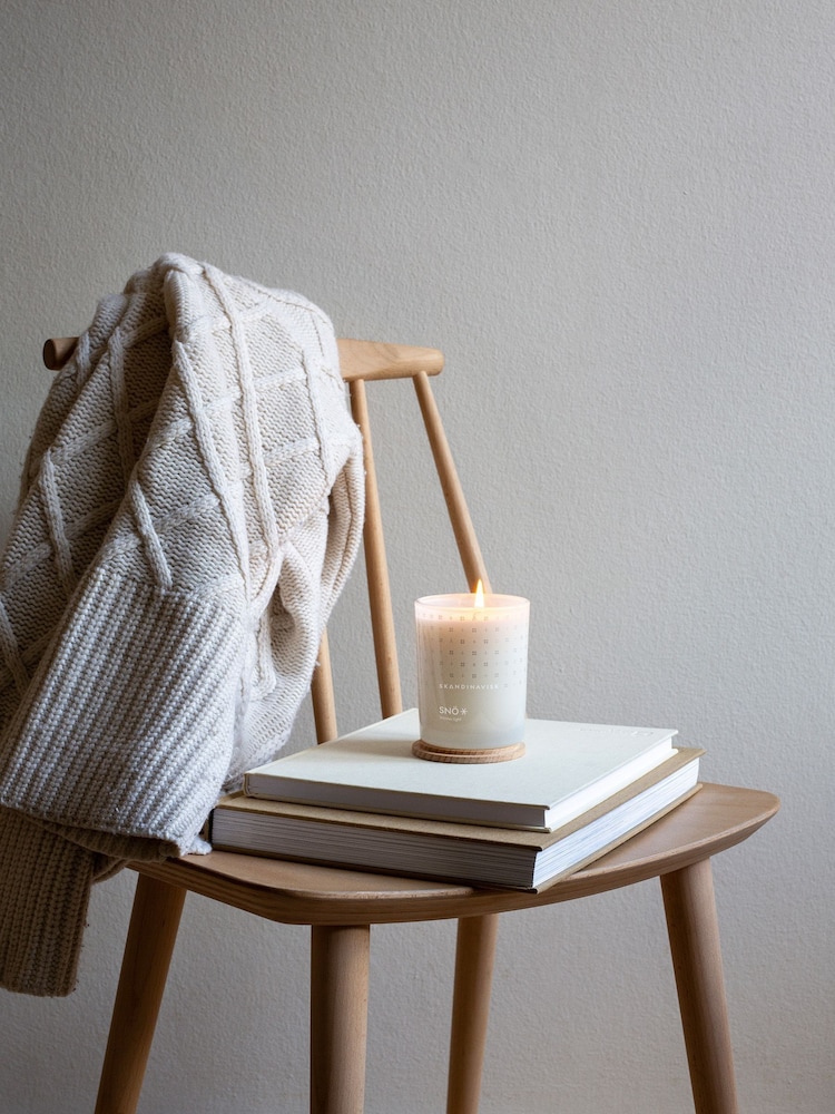 Skandinavisk SNÖ Scented Candle 200g - Image 4 of 4
