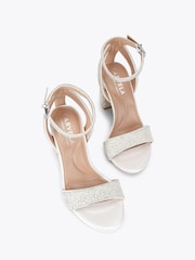 Branco - Carvela Kianni Wide Fit Sandals - Imagem 3 de 5