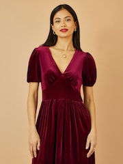Yumi Red Velvet Midi Dress - Image 5 of 5