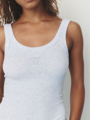 グレー - self.ノースリーブリブ編みスクープネックボディスーツ - 画像 5 / 8