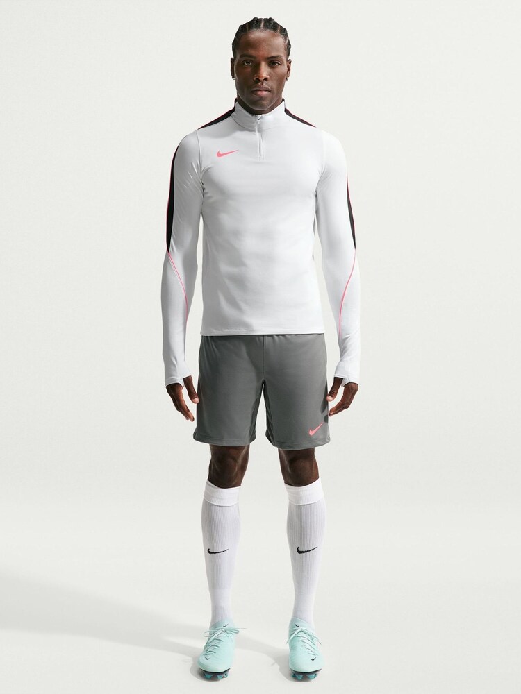 Bela - Športna majica Nike Strike Dri-FIT Training Drill - Slika 1 iz 5 Bela - Športna majica Nike Strike Dri-FIT Training Drill - Slika 1 iz 5
