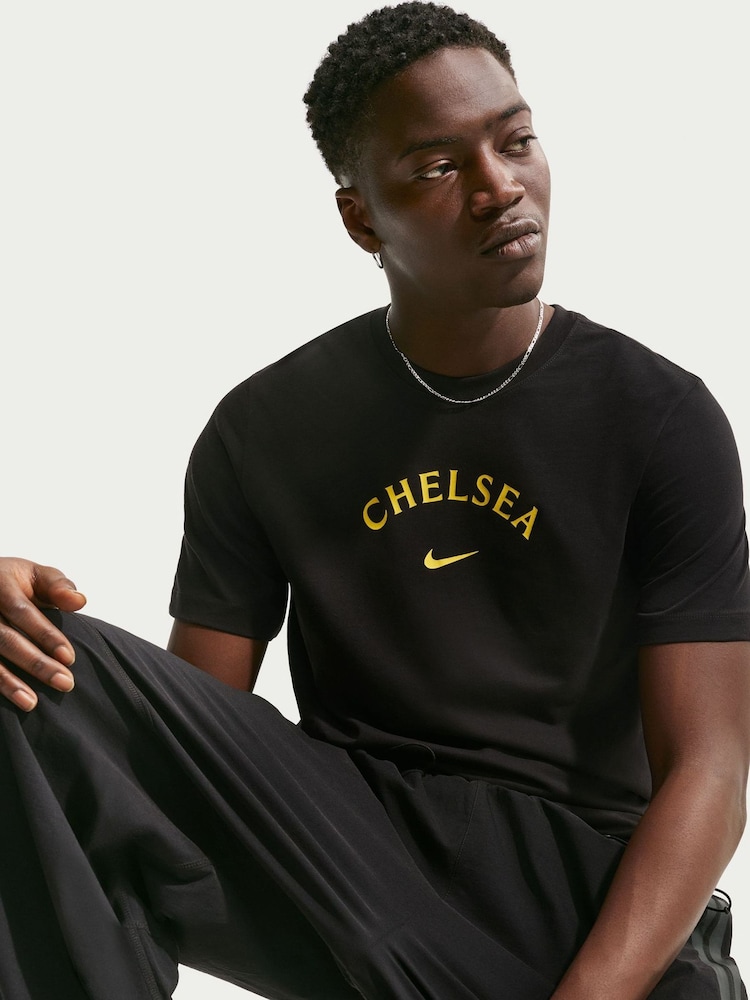 Nike Black Chelsea FC Wordmark Graphic T-Shirt - Image 5 of 5 Nike Black Chelsea FC Wordmark Graphic T-Shirt - Image 5 of 5