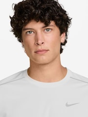 Nike White Miler Dri-FIT UV Running T-Shirt - Image 3 of 4