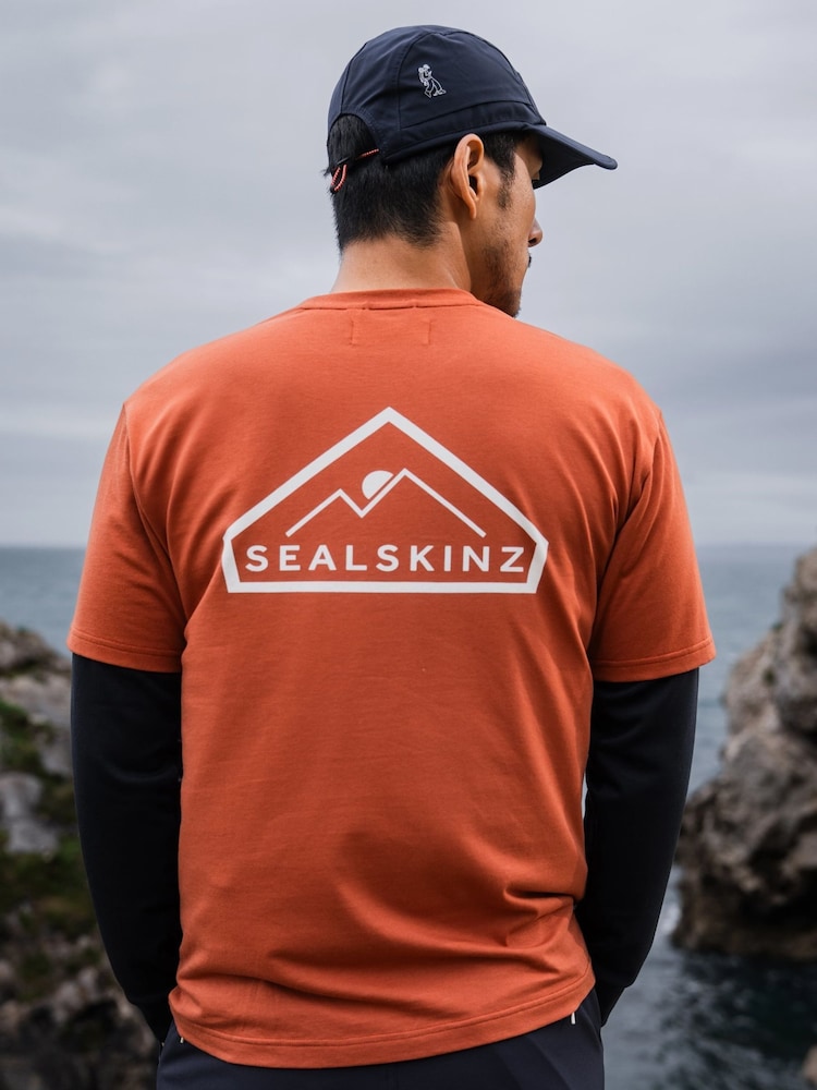 Sealskinz Lingwood Mens Graphic T-Shirt - Image 2 of 5 Sealskinz Lingwood Mens Graphic T-Shirt - Image 2 of 5