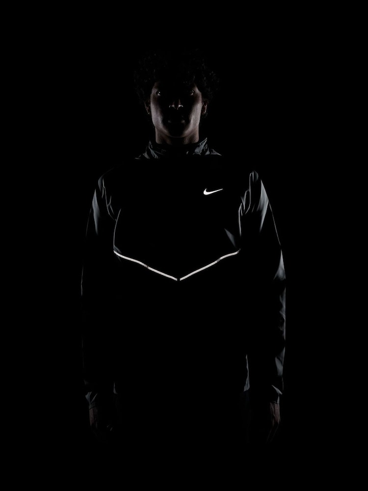 Nike Smoke Grey Miler UV Repel Running Jacket - Image 4 of 4