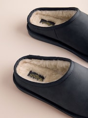 ネイビー - Signature コーティングレザー ミュール スリッパ - 画像 5 / 6