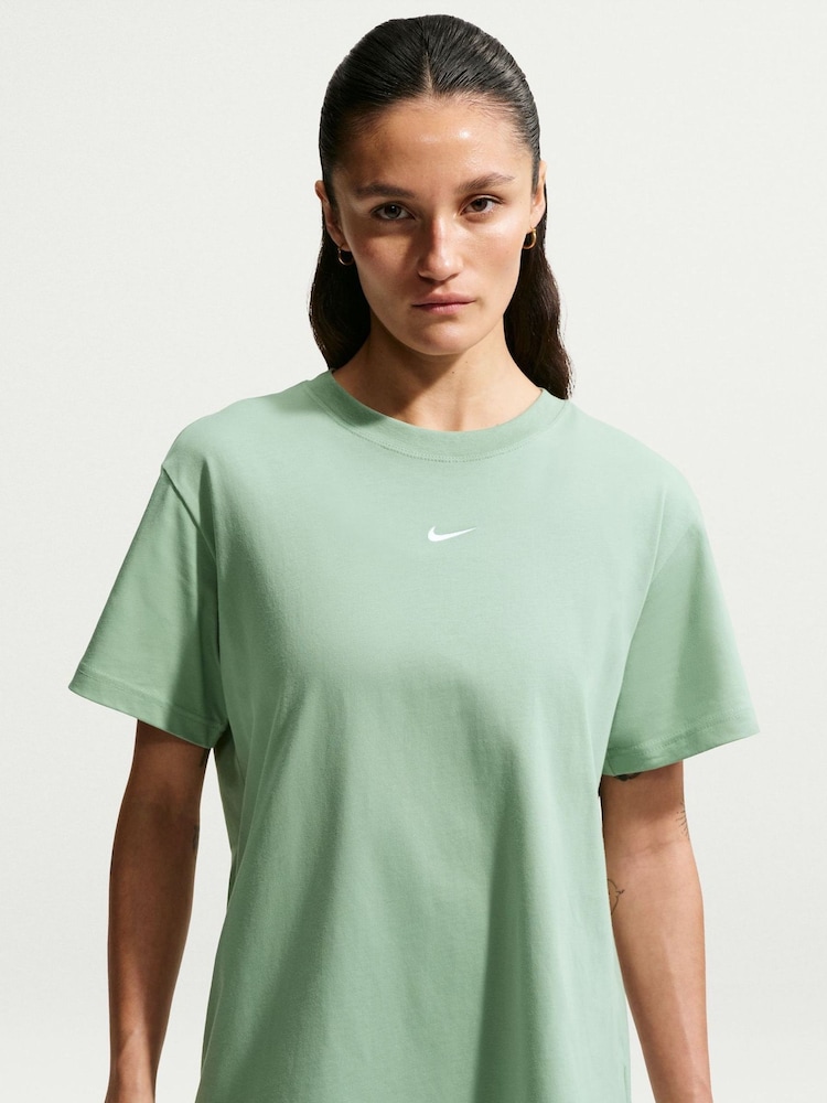 Nike Steam Green Sportswear Essential Oversized T-Shirt - Image 5 of 5 Nike Steam Green Sportswear Essential Oversized T-Shirt - Image 5 of 5