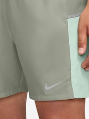 Spruce Fog Grey - Nike Miler Dri-FIT trenings Korte - Bilde 4 av 4