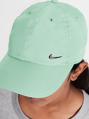 Nike Barley Green Dri FIT Kids Club Unstructured Metal Swoosh Cap - Image 4 of 7