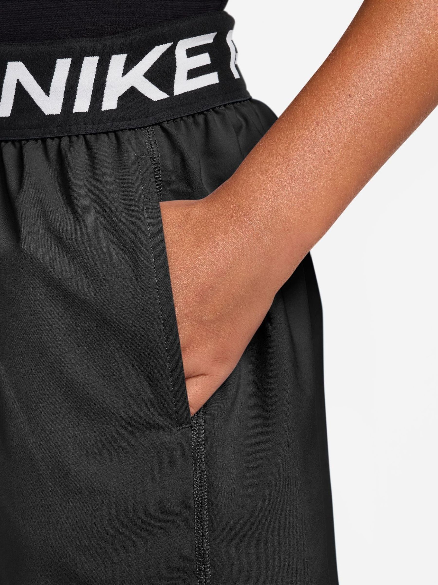 Next：日本 ブラック - Nike Pro Dri-FIT トレーニング ショートパンツ