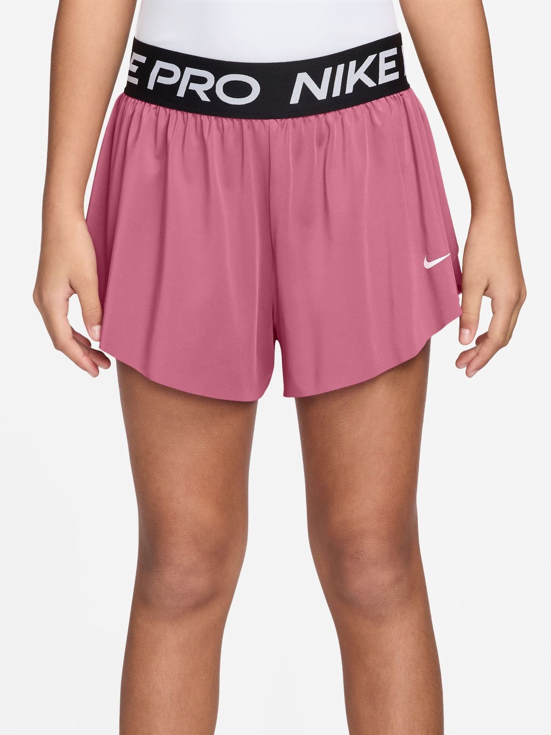 womens nike shorts pink