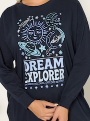 Yours Curve Dream Explorer Long Sleeve Cuffed Pyjamas Set - Imagen 4 de 6