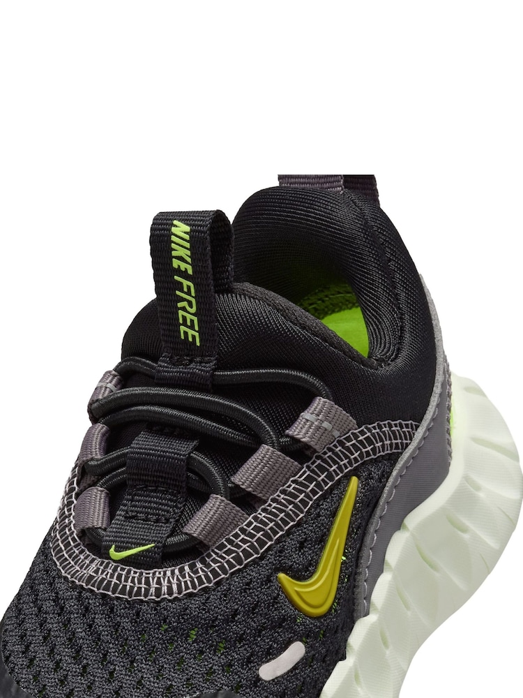 Nike Black/Green Free Ride Baby/Toddler Trainers - Image 6 of 6