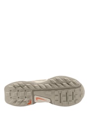 كريم - حذاء رياضي للجري Juniper Trail 3 من Nike - صورة 4 من 4