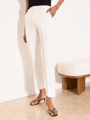أبيض - بنطلون مخصص أضيق من أسفل من Lipsy - صورة 1 من 5