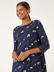 Roman Blue Printed Lace Cuff Stretch Blouse - Image 4 of 5