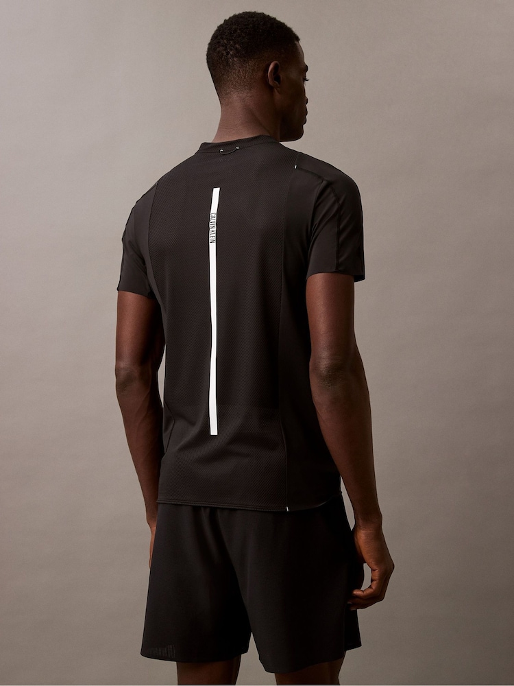 Calvin Klein Black Wicking Quick-Dry Performance Gym T-Shirt - Image 2 of 6