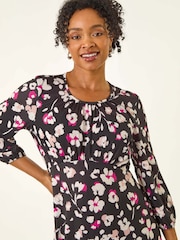 Roman Black Petite Floral Gathered Midi Dress - Image 4 of 5