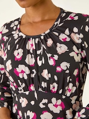 Roman Black Petite Floral Gathered Midi Dress - Image 5 of 5