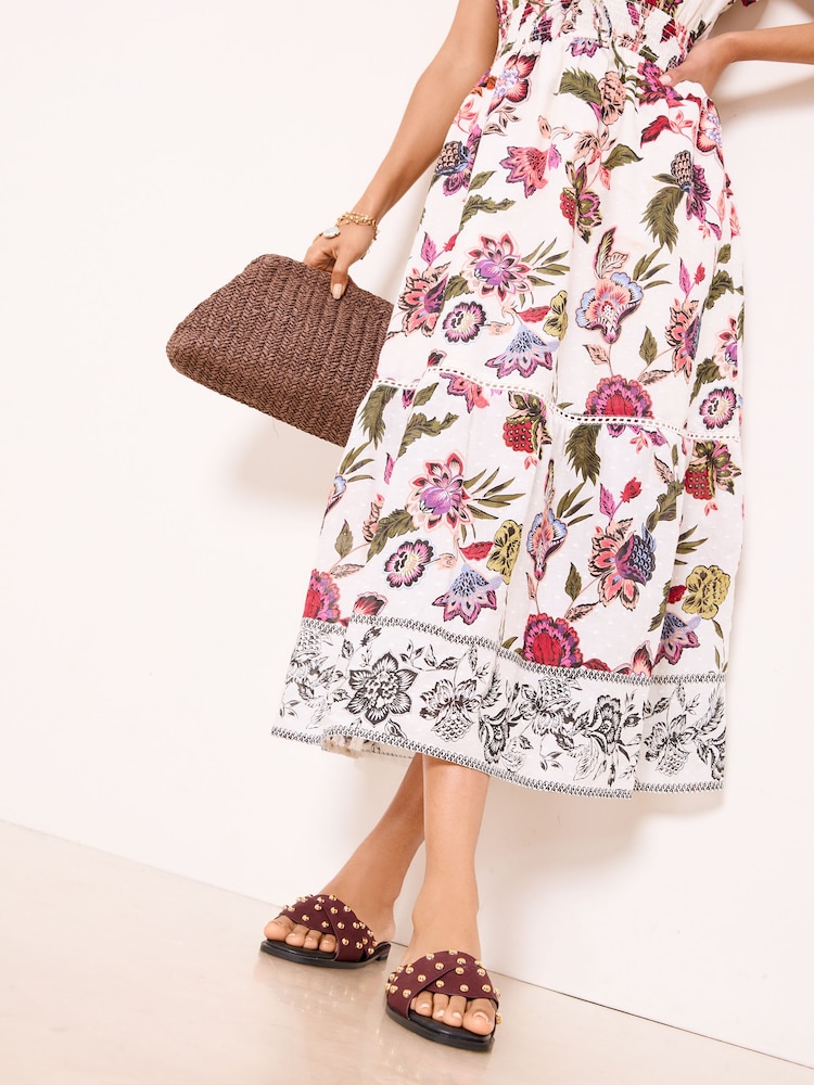 Burgunderrot - Lipsy Faux Suede Woven Studded Slip On Summer Sandals - Bild 2 von 5 Burgunderrot - Lipsy Faux Suede Woven Studded Slip On Summer Sandals - Bild 2 von 5