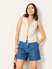 FatFace Mia Mid Wash Denim Shorts - Image 4 of 6