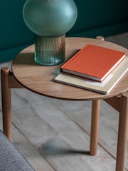 Gallery Home Light Wood Crestwood Side Table Oak - Image 2 of 3
