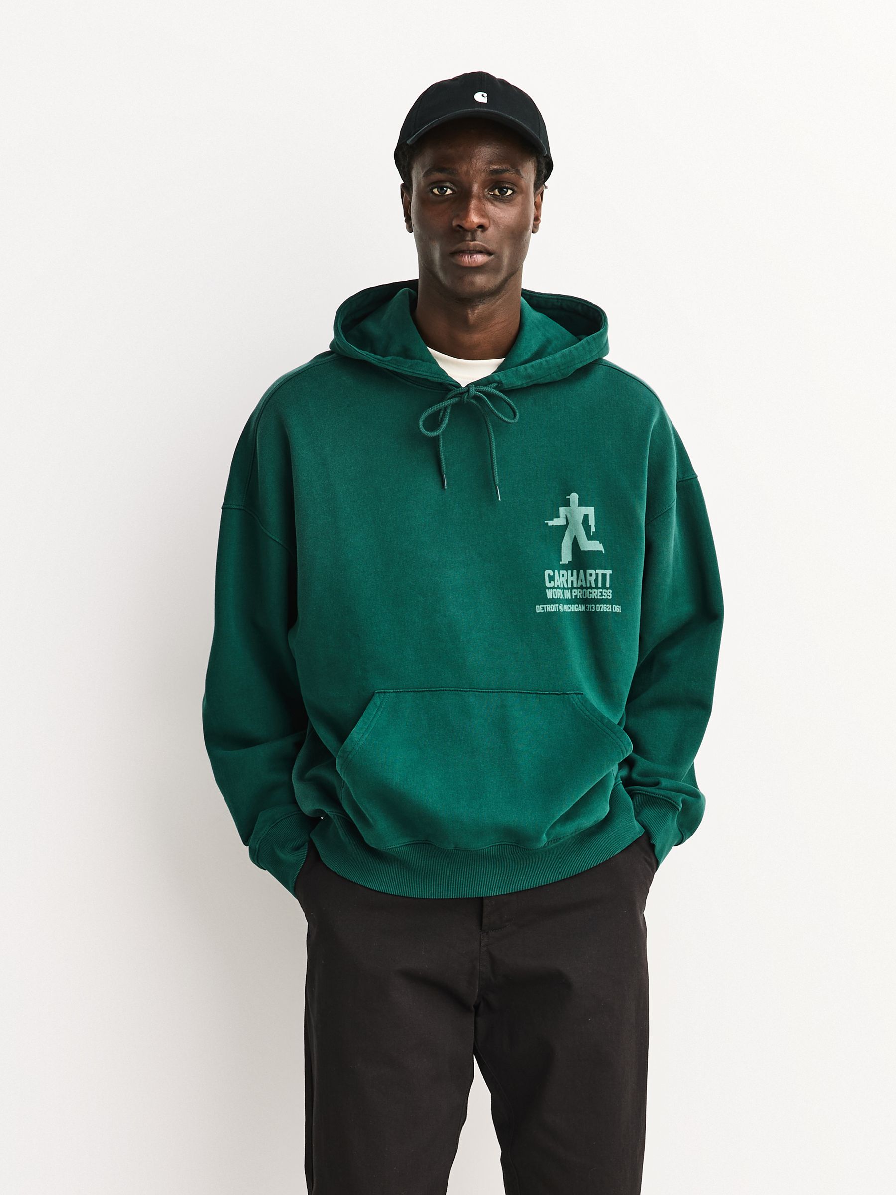 SWEATSHIRTS & HOODIES