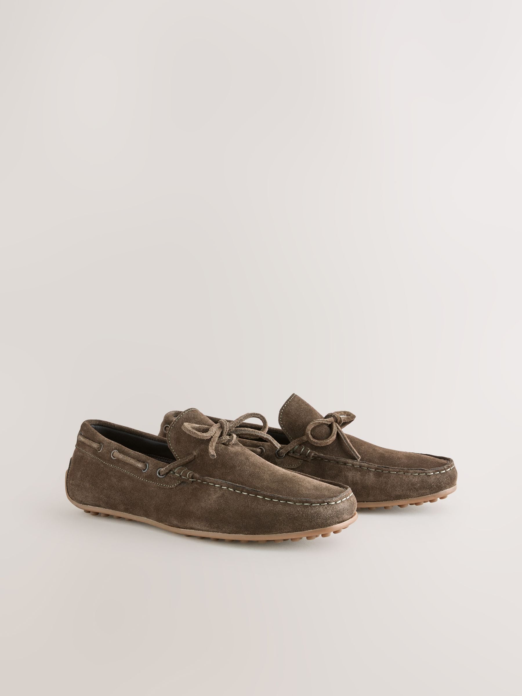 Next：日本 カーキ グリーン - リボン付きスエードドライビング