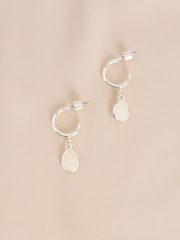 Tono plateado - Pendientes de aro con pedrería semipreciosa - Imagen 6 de 7