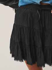 أسود - تنورة قصيرة ذات طبقات مجعدة - صورة 7 من 11