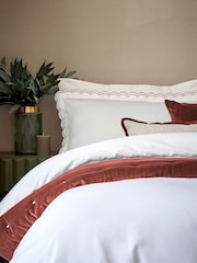 Christy Scallop Edge Elegant Cotton Sateen Pillowcase Pair - Bild 2 von 4