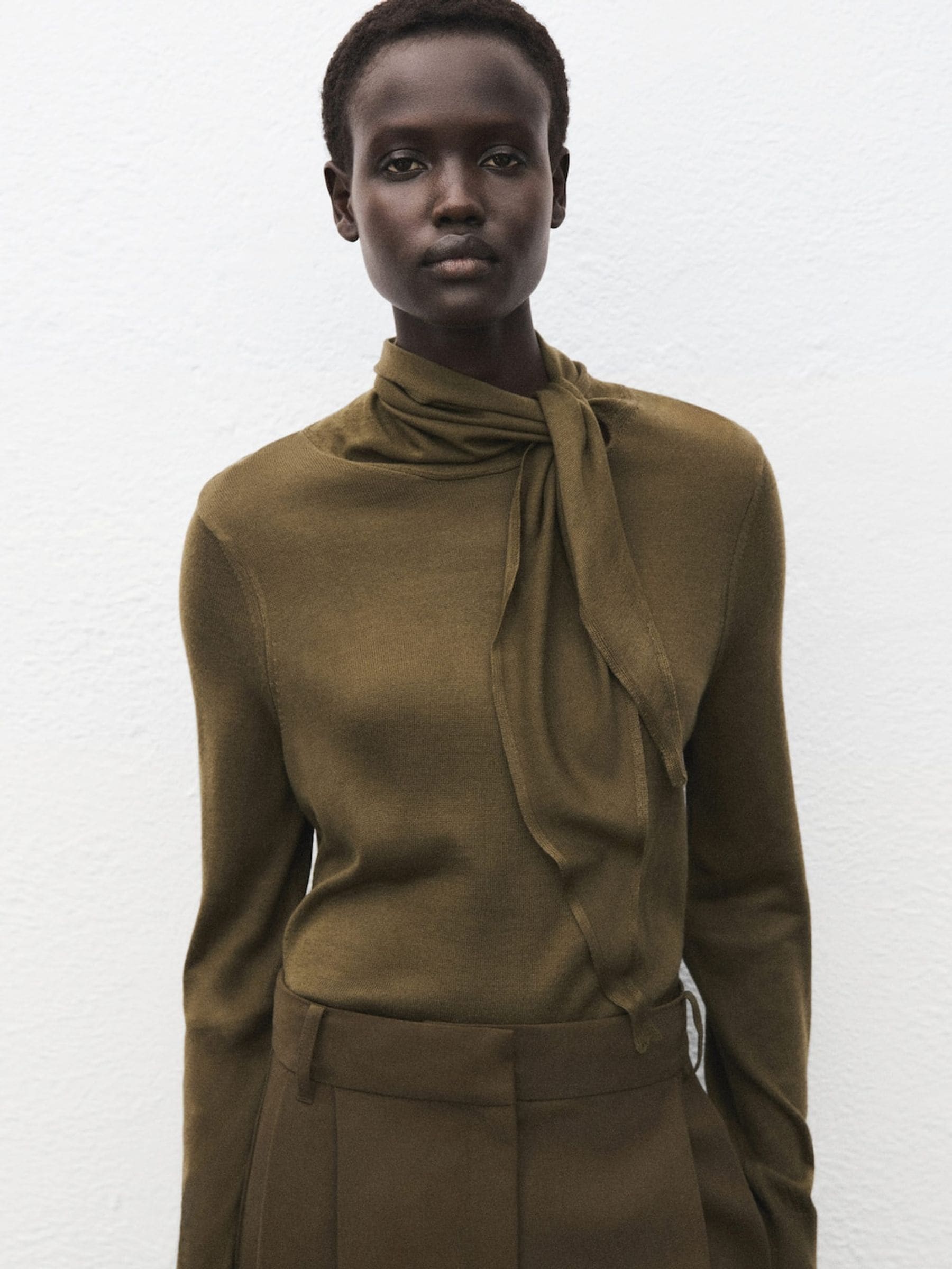 美品】SIGNATURE TURTLE NECK/サイズ:3/オリーブ Turtle Neck Knit