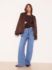 Chocolate marrom - Blusa Lipsy Jersey Militar de Manga Longa com Botões - Imagem 3 de 4