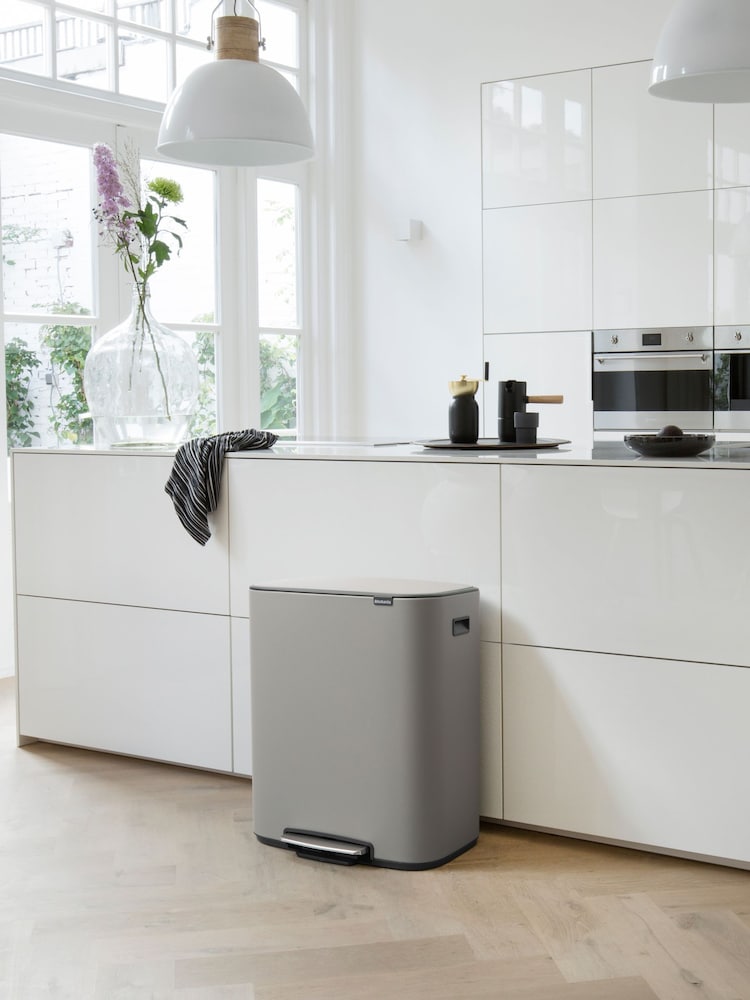 Brabantia Mineral Concrete Grey Bo Pedal Bin 30L - Image 1 of 6