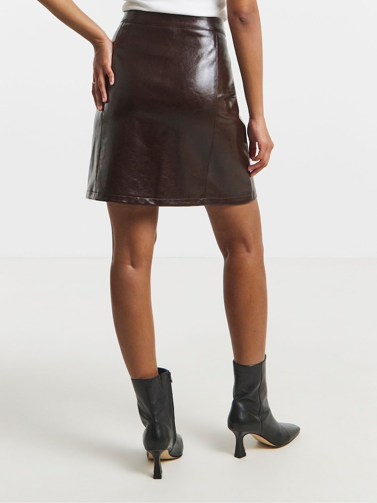 Simply Be Red Vinyl Mini Skirt - Image 2 of 6 Simply Be Red Vinyl Mini Skirt - Image 2 of 6