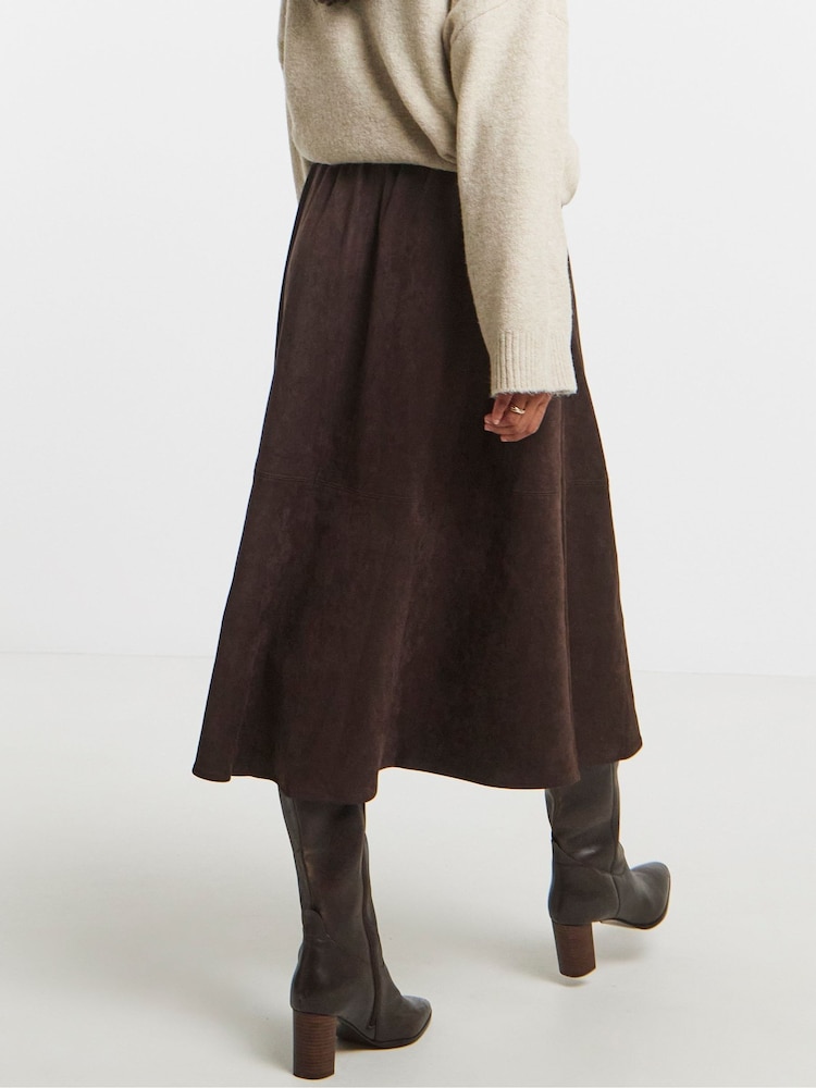 Simply Be Brown Suedette Seam Detail Midaxi Skirt - Image 2 of 4 Simply Be Brown Suedette Seam Detail Midaxi Skirt - Image 2 of 4