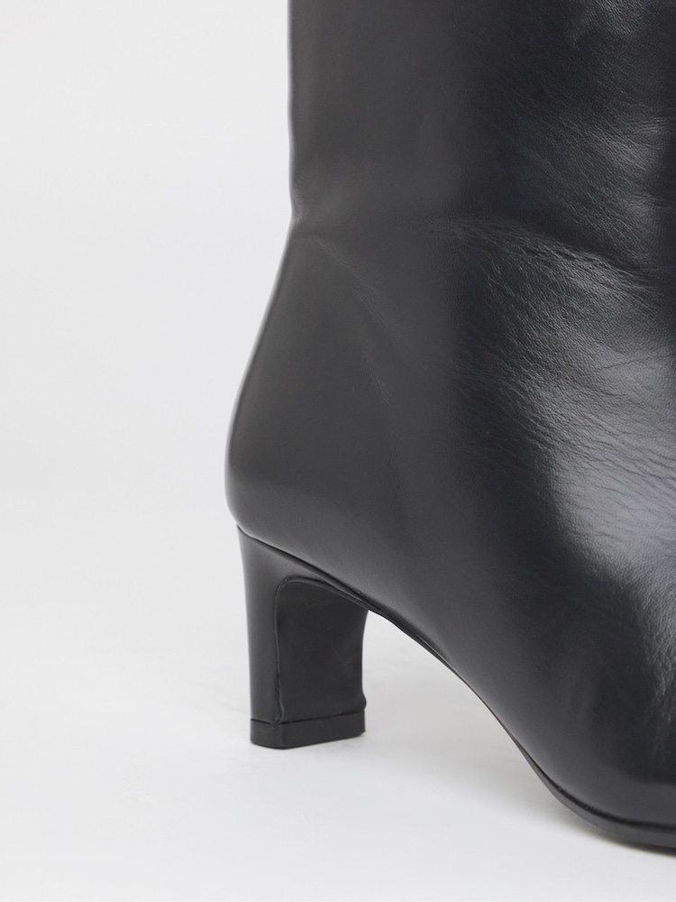 Anthology By JD Williams Black Wide Fit Premium Pointed Toe Kitten Heel Boots - Image 4 of 4