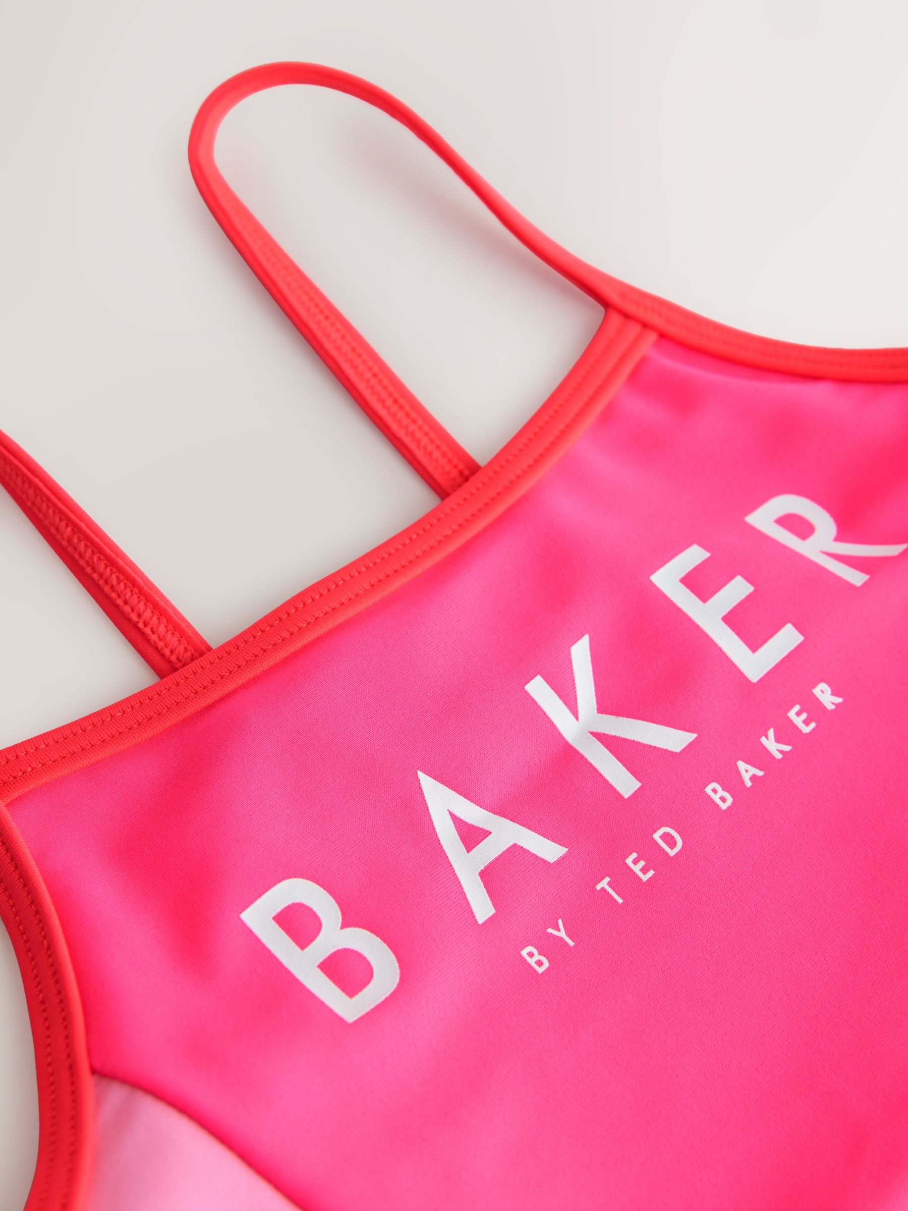 Next：日本 Baker by Ted Baker ピンク カラーブロック ラッシュガード