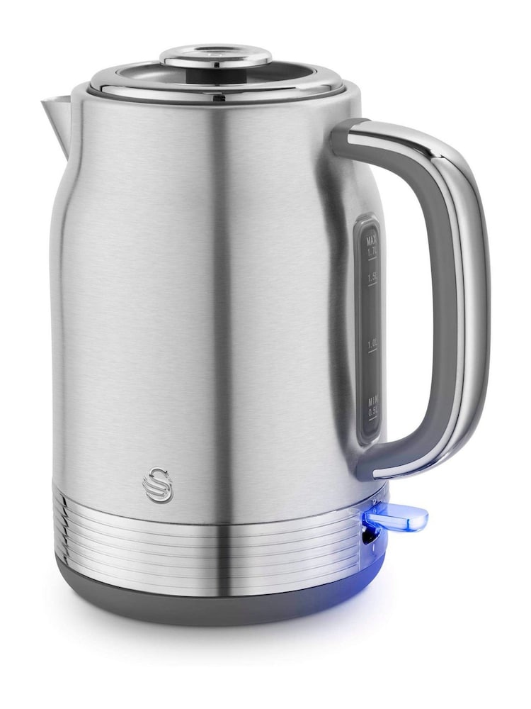 Swan 1.7L Retro Jug Kettle - Image 1 of 8 Swan 1.7L Retro Jug Kettle - Image 1 of 8