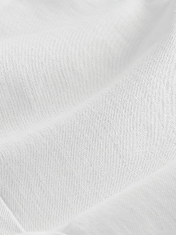 White Slim Cropped Jeans - Image 2 of 5 White Slim Cropped Jeans - Image 2 of 5