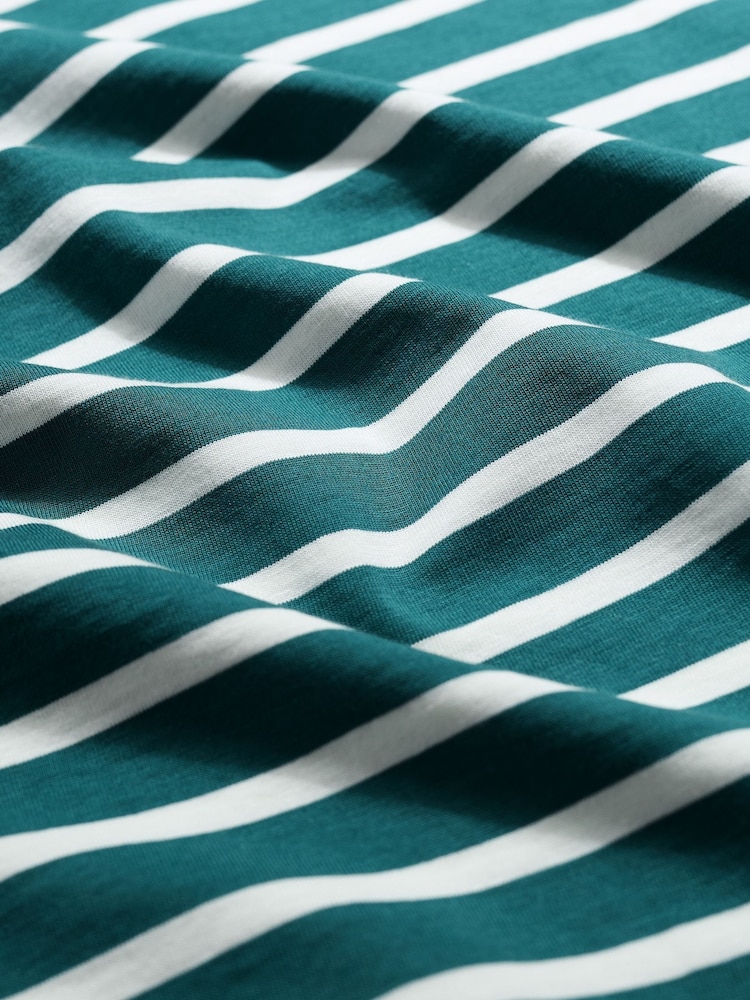 Seasalt Cornwall Green Seven Seas Sailor T-Shirt in Cotton - Image 5 of 5 Seasalt Cornwall Green Seven Seas Sailor T-Shirt in Cotton - Image 5 of 5