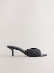 أسود - Forever Comfort® Twist Hardware Mules - صورة 1 من 5