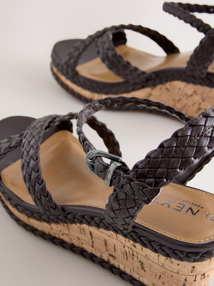 بني - حذاء بكعب عريض بتصميم متقاطع ضفيرة بتقنية Forever Comfort® - Image 9 of 9