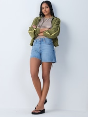 Mid Blue - High Rise A-Line Denim Shorts - Larawan 2 ng 8